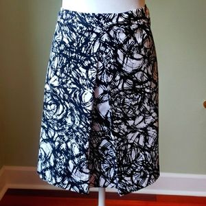 Valerie Bertinelli skirt. Size 14 black and white abstract print.